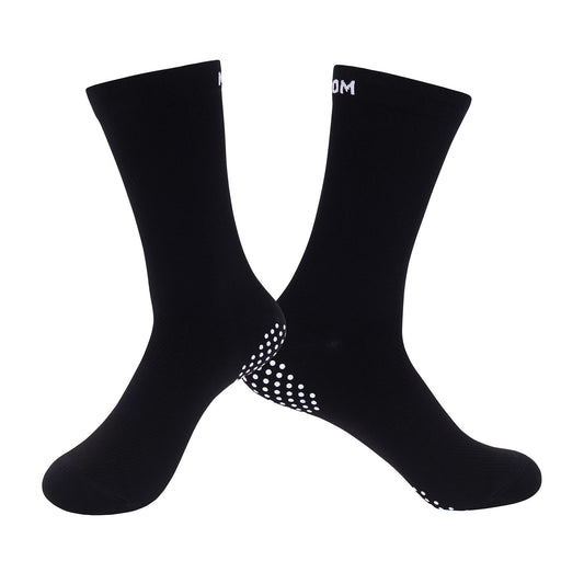 BLACK KNIT SOCKS