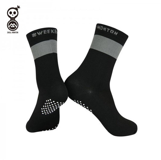 WEEKEND BLACK SOCKS