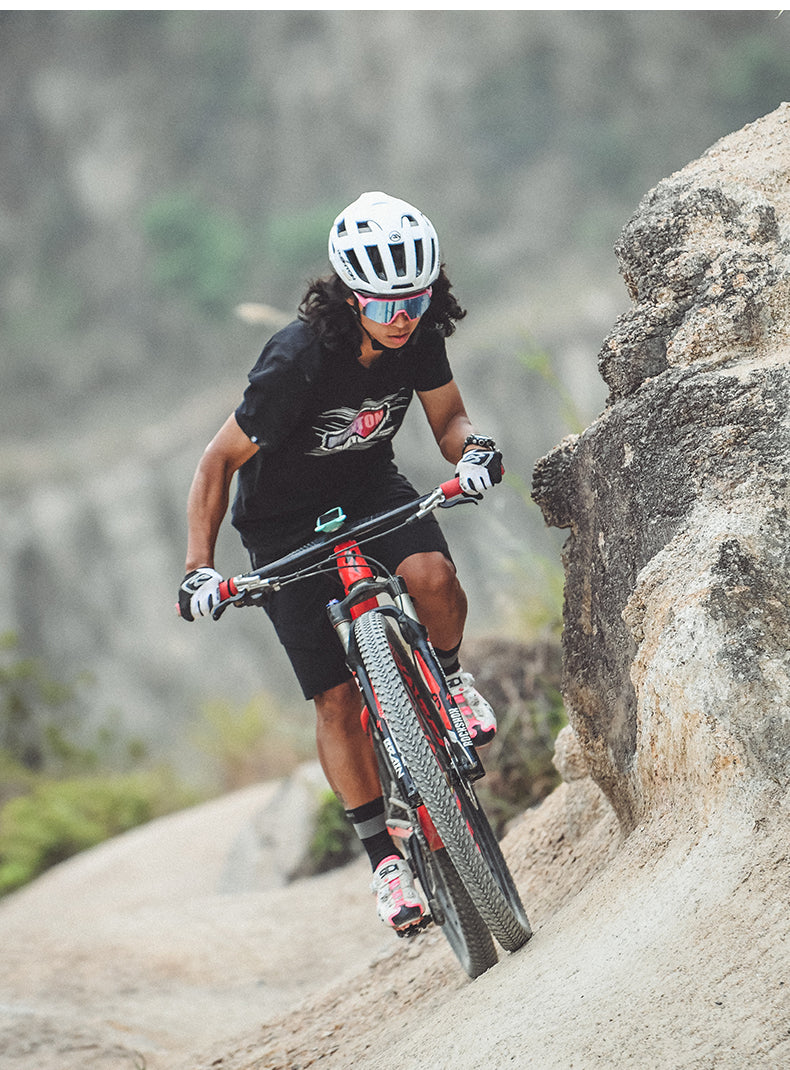 JANUN 11 BLACK MTB SHORTS